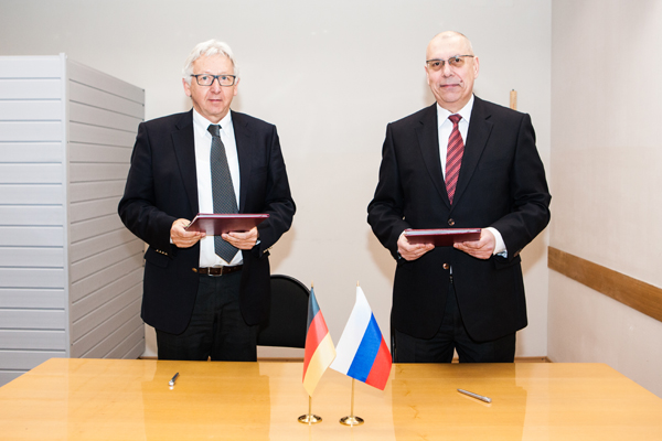 По итогам совещания А.А. Хамазой и Ф-П. Вайсом был подписан Меморандум о намерениях по организации научно-технического сотрудничества в области ядерной и радиационной безопасности на период 2013 – 2015 гг.